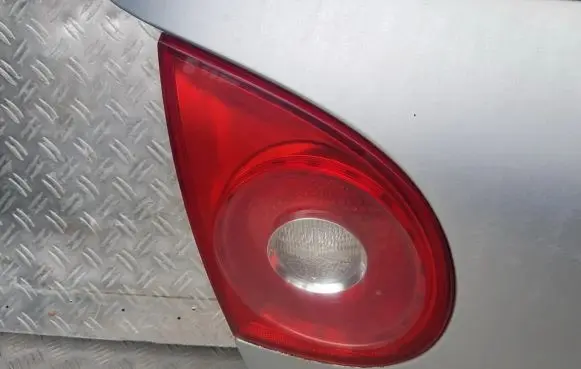 Volkswagen Golf V Tailgate rear/tail lights