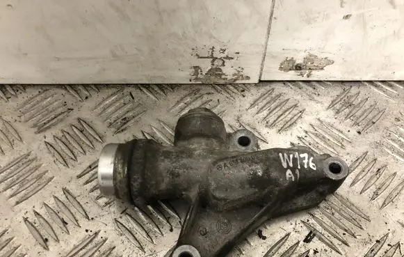 Mercedes-Benz A W176 Engine coolant pipe/hose A6512000556