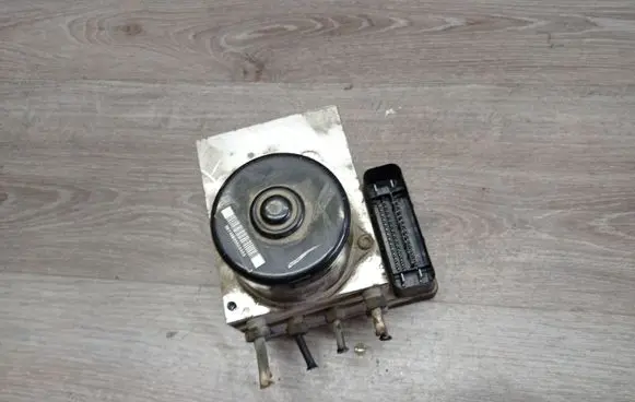Volvo V70 ABS Pump 10020403684 08671223 10092504033
