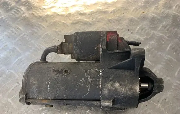 Renault Trafic II (X83) Starter motor 8200628419 8200628419B