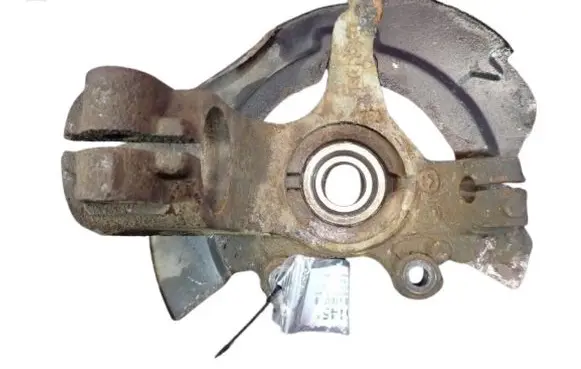 Mazda 3 II Front wheel hub spindle knuckle