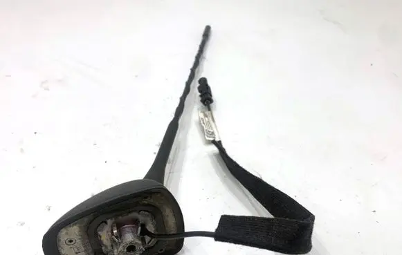 Opel Corsa E Radio antenna 13484449