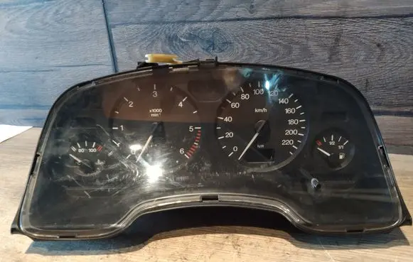 Opel Zafira A Speedometer (instrument cluster)
