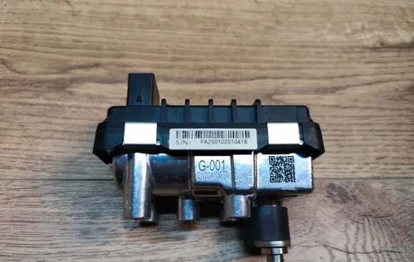 Mercedes-Benz E W211 Turbo charger electric actuator 6NW009660