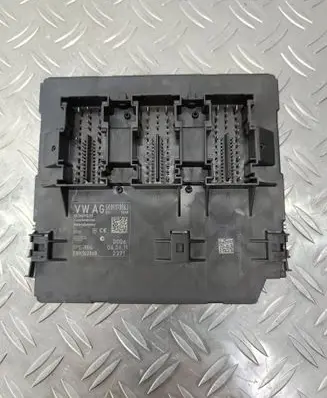 Volkswagen Tiguan Comfort/convenience module 5K0937086J 5WK50284B BCMPQ35