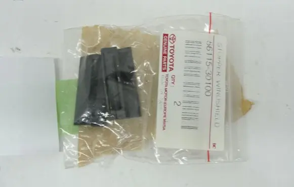 Toyota Corolla E120 E130 Rear side glass trim 5611530100