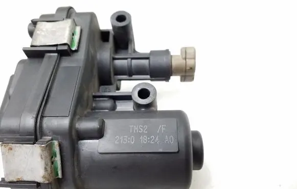 Opel Insignia A Intake manifold valve actuator/motor TMS2