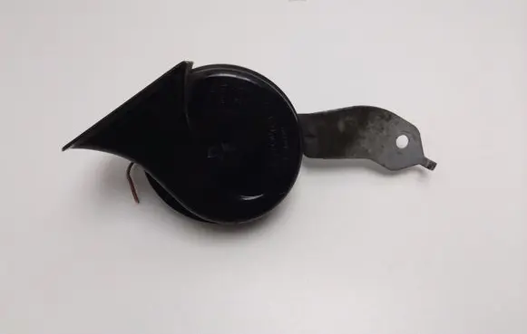 Mitsubishi Pajero Horn signal E20092018 CH2139