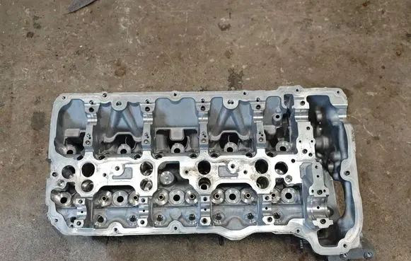 BMW 5 GT F07 Engine head 7603475