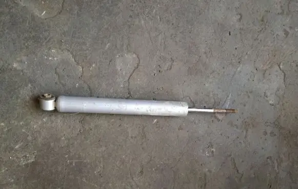 Opel Vectra A Rear shock absorber/damper R175009