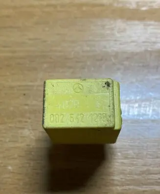Mercedes-Benz ML W163 Other relay 0025421219 C2662
