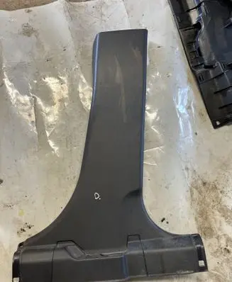 Peugeot 4007 (B) pillar trim (bottom) 7211A054 7211A05