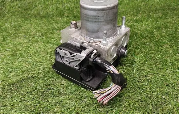 Jaguar XF X250 ABS Pump 9X232C405CC 0265230210