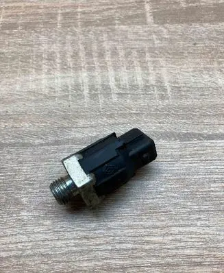 Renault Clio I Detonation knock sensor 7706732262 7700868055