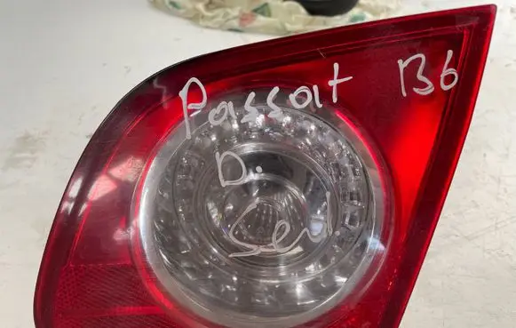Volkswagen PASSAT B6 Tailgate rear/tail lights 6508062