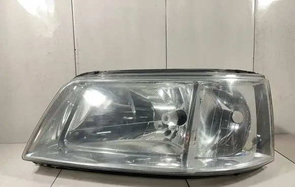 Volkswagen Transporter - Caravelle T5 Headlight/headlamp 7H1941017N
