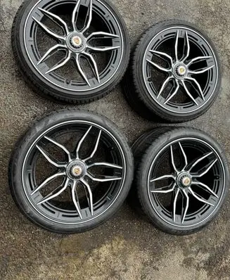 Porsche 992 R20 forged rim 
