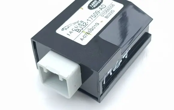 Land Rover Range Rover Evoque L551 Window wiper relay BJ3217509AD