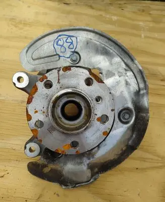 BMW M4 F82 F83 Front wheel hub spindle knuckle 6876645