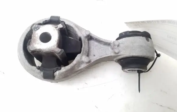 Nissan Qashqai Engine mount bracket 11350JD000