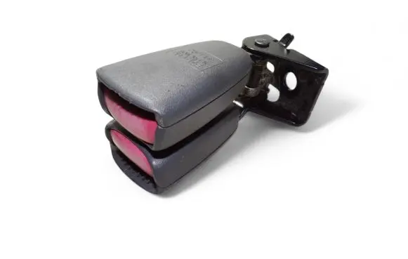 Volvo S80 Middle seatbelt buckle (rear) 9156906