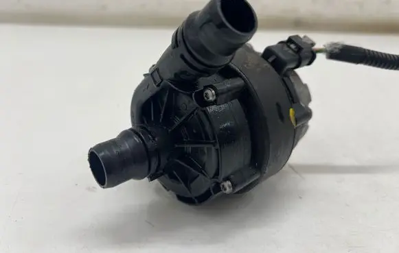 Opel Mokka B Electric auxiliary coolant/water pump 9827557880