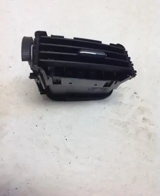 Toyota Corolla Verso AR10 Dashboard side air vent grill/cover trim 6556434010