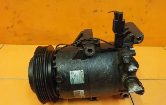 KIA Soul Air conditioning (A/C) compressor (pump) F500FG8CA02