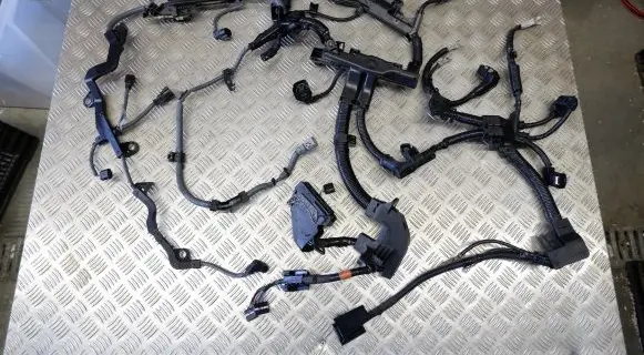 Toyota Yaris Cross Engine installation wiring loom 821210U680