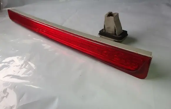 Mercedes-Benz C W203 Third/center stoplight A2038201556