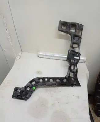 Volkswagen Atlas Rear bumper mounting bracket 3CN807394