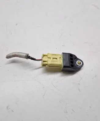 Toyota Prius (XW30) Airbag deployment crash/impact sensor 8983175020 113C527TJ