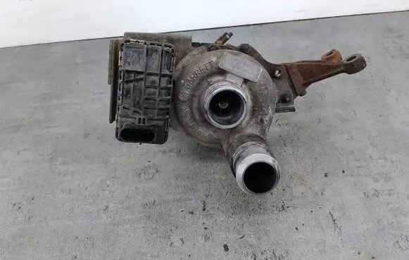 Ford Focus Turbo 4M5Q-6K682-AG