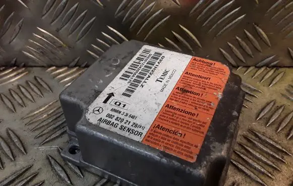 Mercedes-Benz E W210 Airbag control unit/module 0028202126