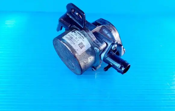 Renault Captur Vacuum pump 146505272R