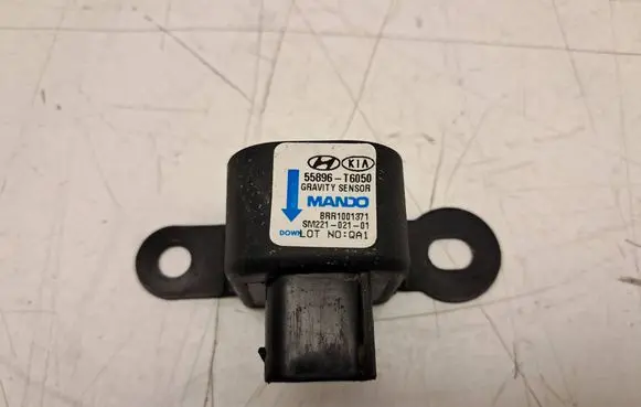Hyundai i30 Fuel cut-off switch 55896T6050 BRR1001371