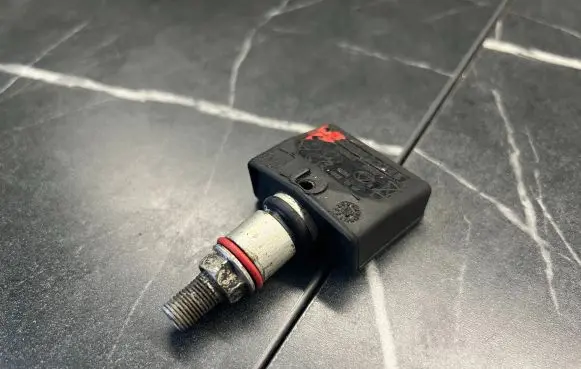 Renault Laguna II Tire pressure sensor 8200023746