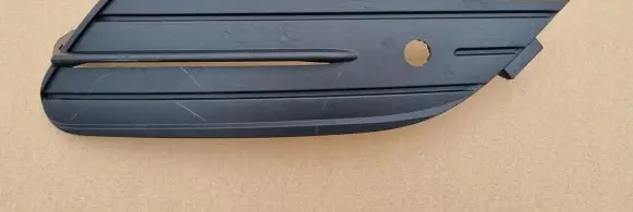 Renault Espace V (RFC) Front bumper lower grill 622568681R