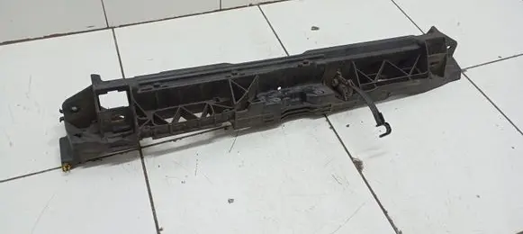 Peugeot 308 Top upper radiator support slam panel 9807148180