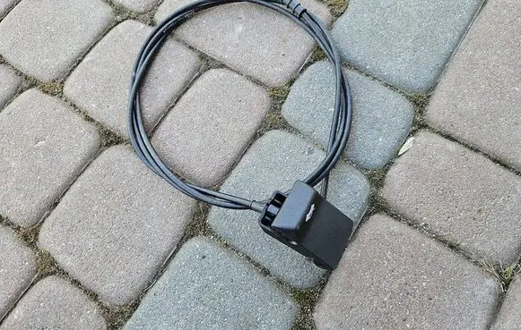 Opel Insignia B Engine bonnet/hood lock release cable 39068754