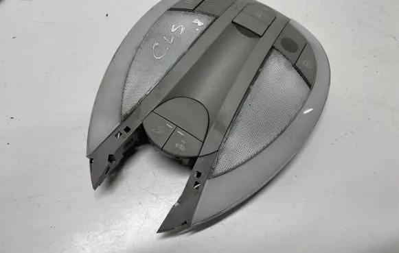 Mercedes-Benz CLS C219 Front seat light A2198201201