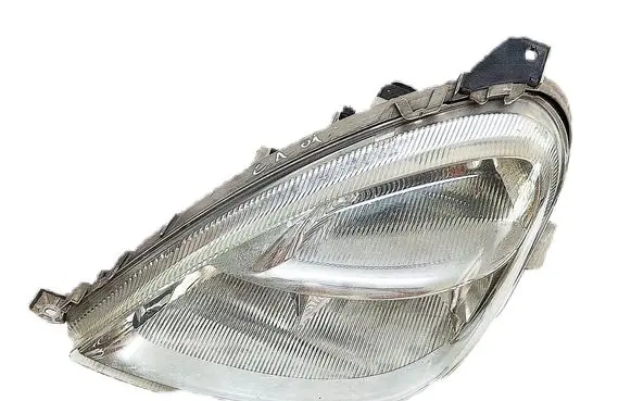 Mercedes-Benz A W168 Headlight/headlamp A1688201761