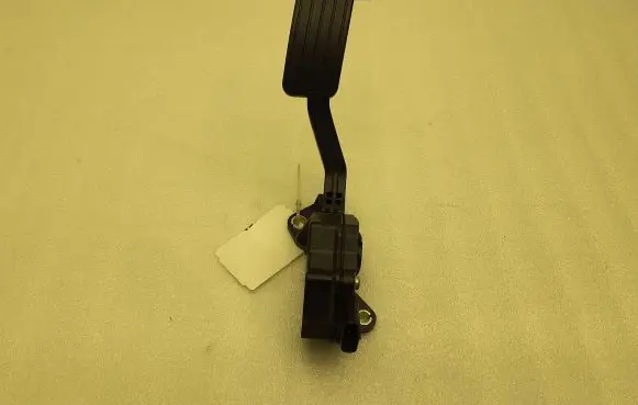 Subaru Legacy Accelerator throttle pedal 36010AG140