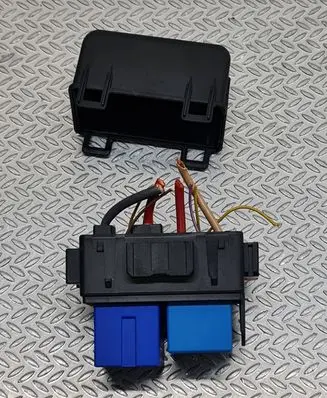 Renault Scenic II - Grand scenic II Other relay 8200222933 030200110