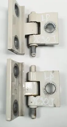 Volvo XC90 Front door hinge set 