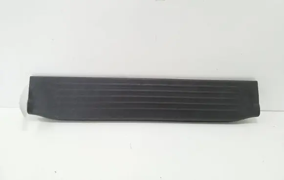 Front sill trim cover