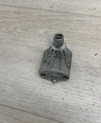 Porsche Cayenne (92A) Radiator mount bracket 7P0121079 95810666000