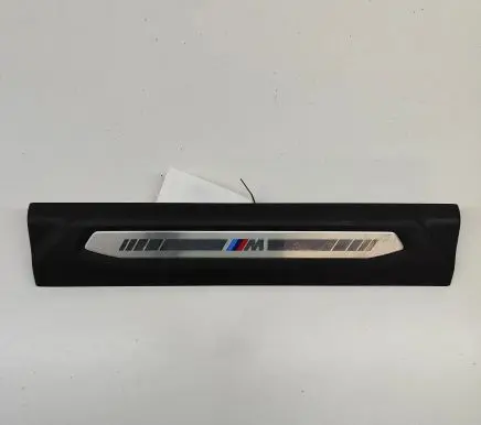BMW 2 F44 Front sill trim cover 7489947