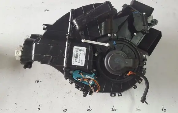 Volkswagen Sharan Interior heater climate box assembly 7N0820004B