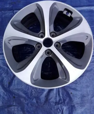 KIA Sportage R18 alloy rim 